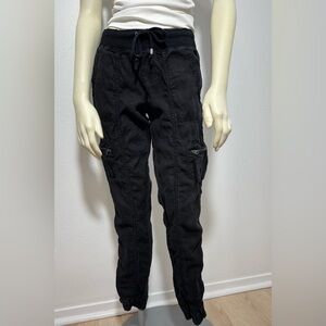 Athleta Linen Cargo Joggers in Faded Black